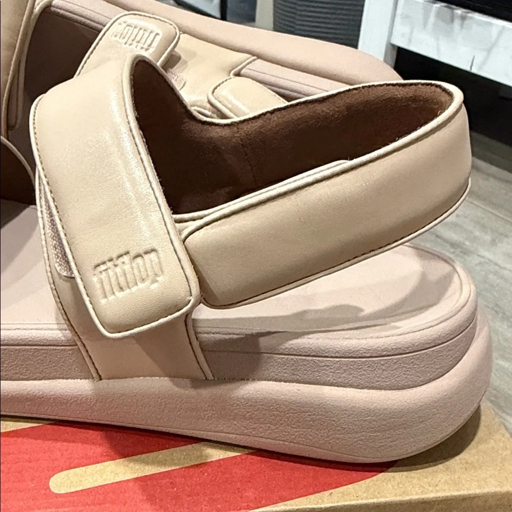 FitFlop, F-Mode Go Adjustable, Beige - Picture 9 of 11